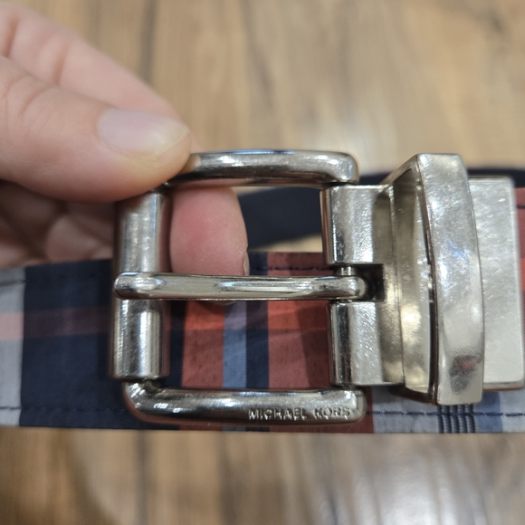 Michael Kors Reversible Navy Belt with Red and Gray Plaid Opposite Side - Picture 3 of 4